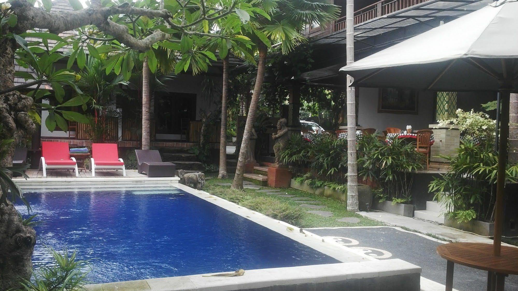 Bisma Sari Resort Ubud Exteriör bild